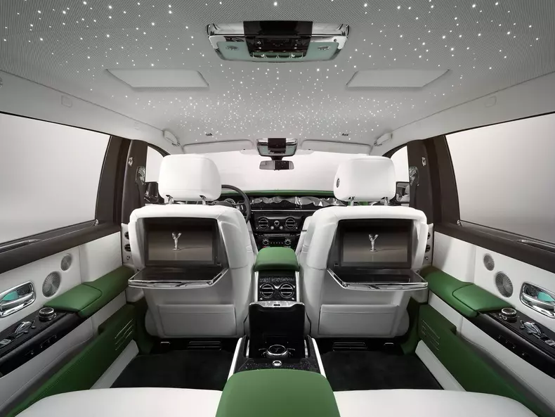 Rolls-Royce-Phantom_Series_II-2023-1600-0d