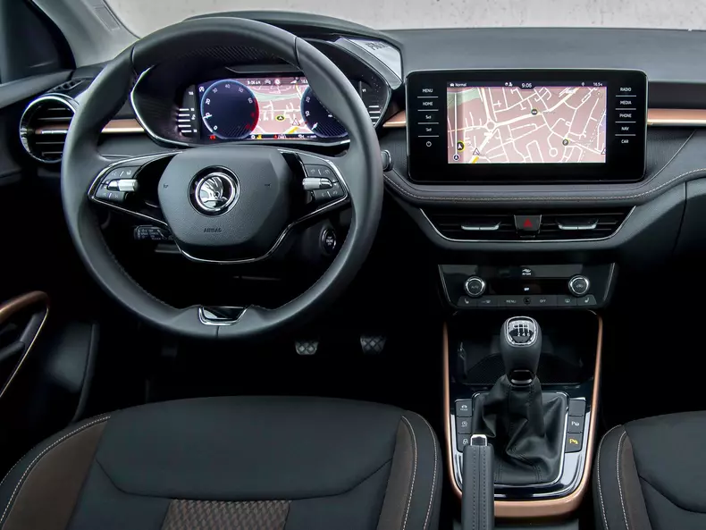 Skoda-Fabia-2022-1600-7c