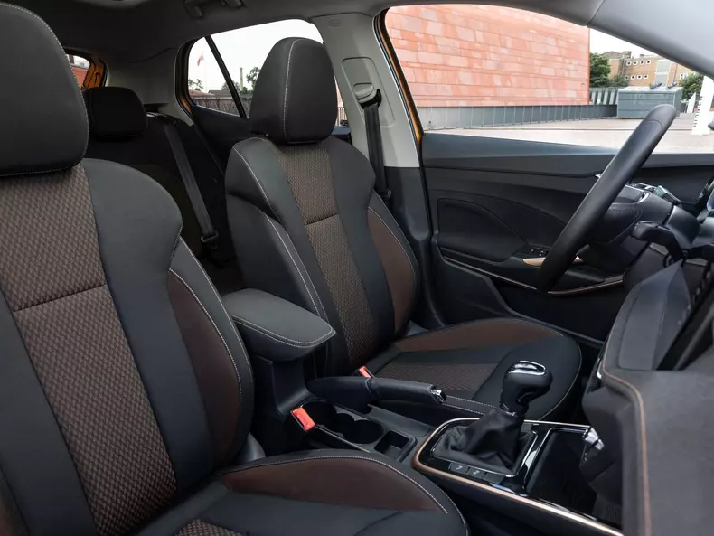 Skoda-Fabia-2022-1600-8b