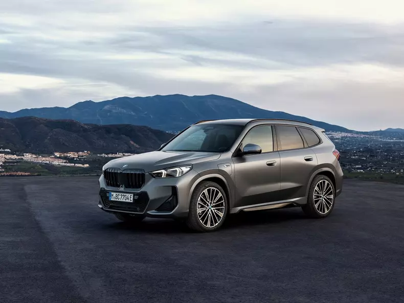 BMW-X1-2023-1600-0f
