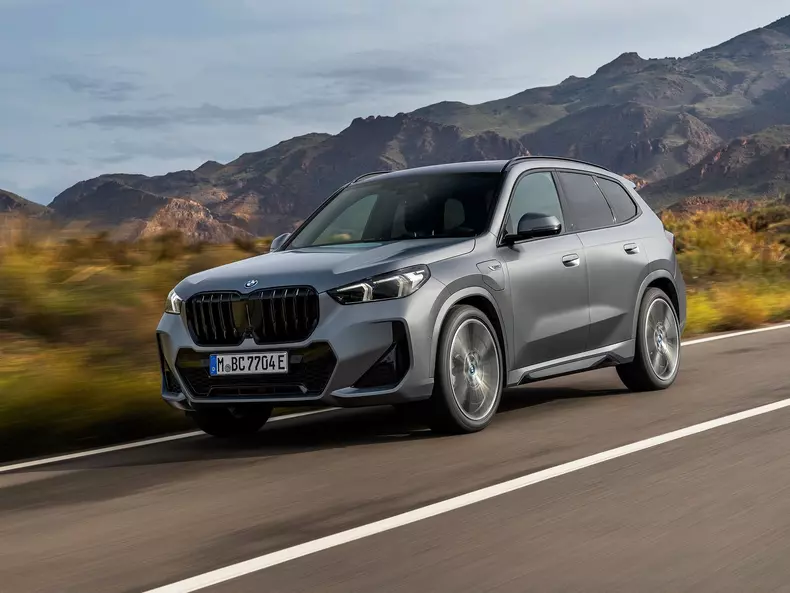 BMW-X1-2023-1600-10