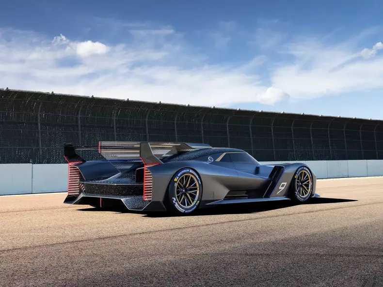 Cadillac-Project_GTP_Hypercar-2022-1600-03