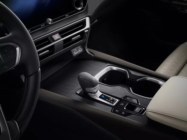 Lexus-RX-2023-1600-47