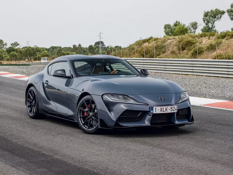 Toyota-GR_Supra_iMT-2022-1600-01