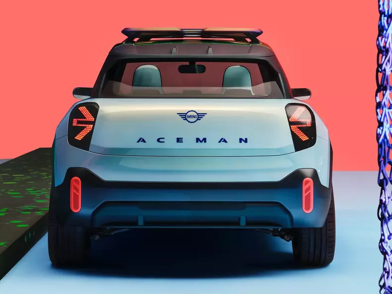 Mini-Aceman_Concept-2022-1600-0d