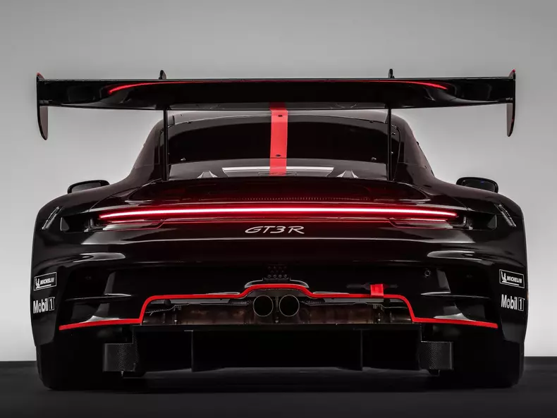 Porsche-911_GT3_R-2023-1600-08