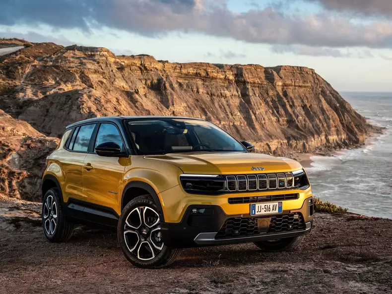 Jeep-Avenger-2024-1600-01