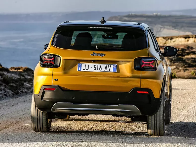 Jeep-Avenger-2024-1600-04