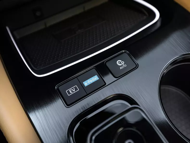 Nissan-X-Trail-2023-1600-25