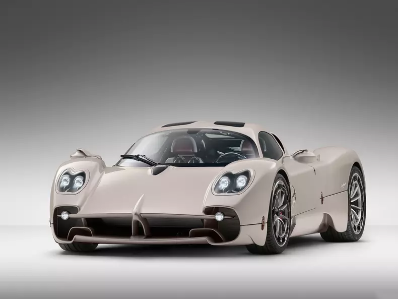 Pagani-Utopia-2023-1600-02
