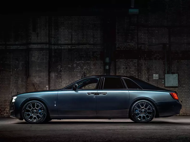 Rolls-Royce-Ghost_Black_Badge-2022-1600-06