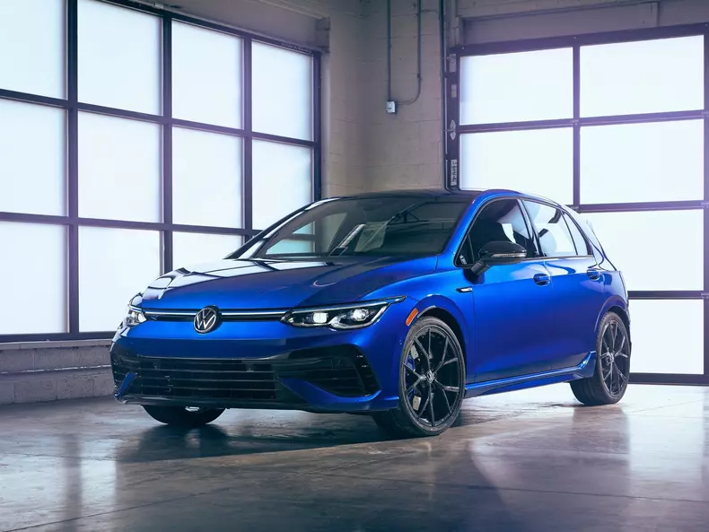 Volkswagen-Golf_R_20th_Anniversary_Edition-2022-1600-02