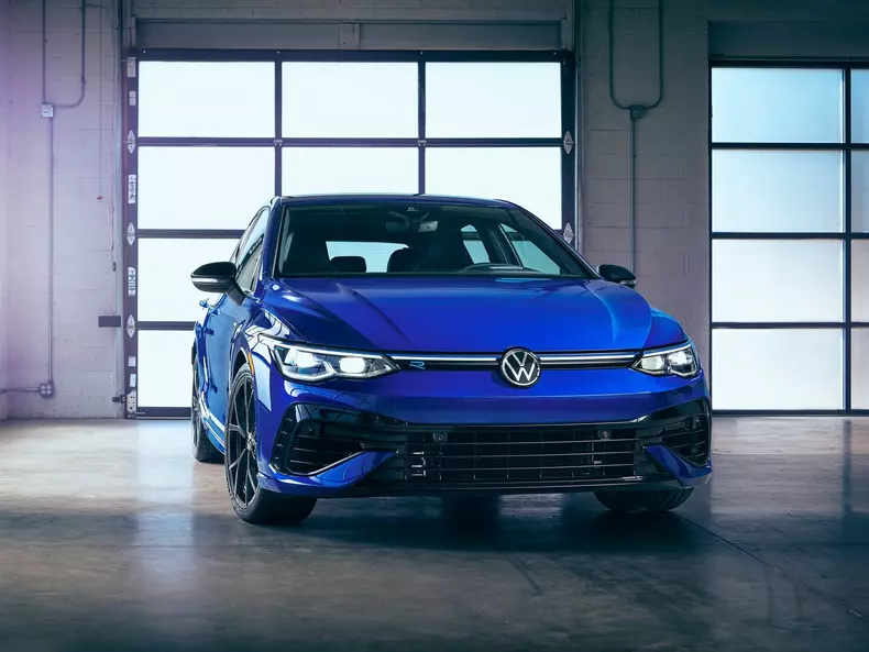 Volkswagen-Golf_R_20th_Anniversary_Edition-2022-1600-06