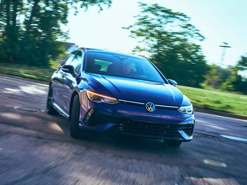 Volkswagen-Golf_R_20th_Anniversary_Edition-2022-1600-07