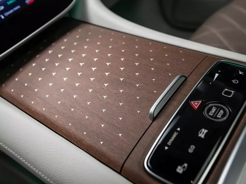 Mercedes-Benz-EQE_SUV-2024-1600-3f