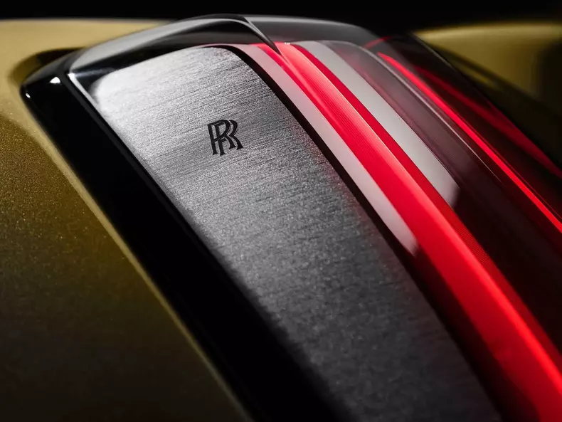 Rolls-Royce-Spectre-2024-1600-25