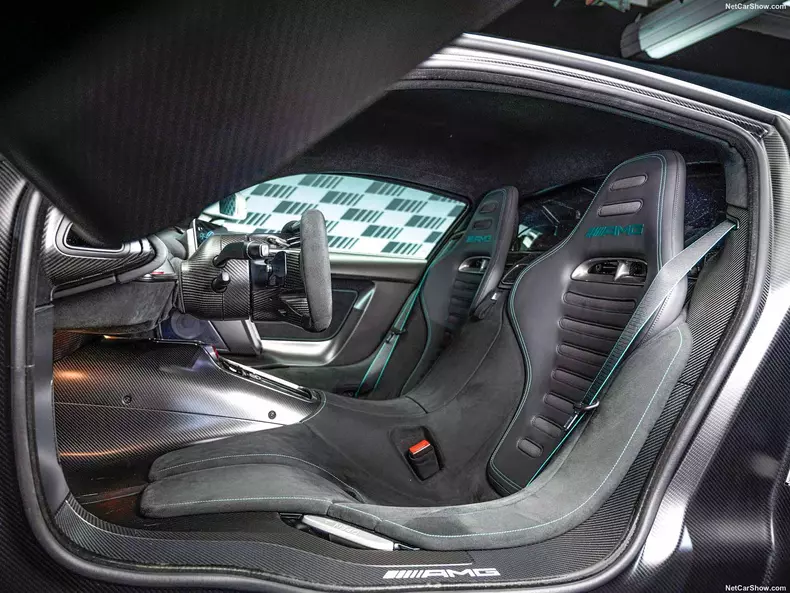 Mercedes-Benz-AMG_ONE-2023-1600-27