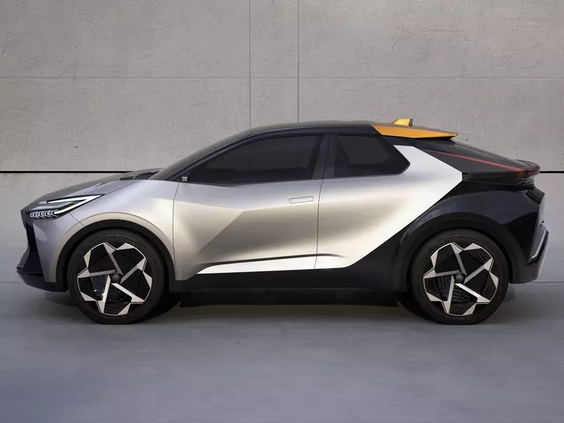Toyota-C-HR_Prologue_Concept-2022-1600-04