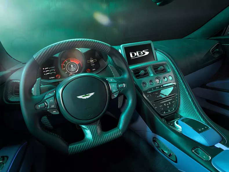 Aston_Martin-DBS770_Ultimate-2024-1600-08