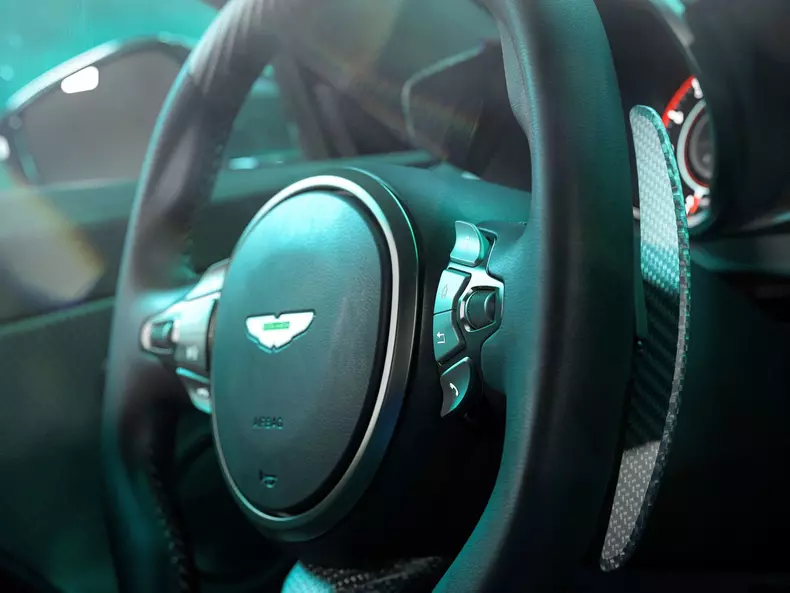 Aston_Martin-DBS770_Ultimate-2024-1600-0b