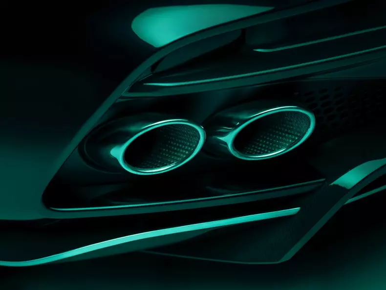 Aston_Martin-DBS770_Ultimate-2024-1600-1a