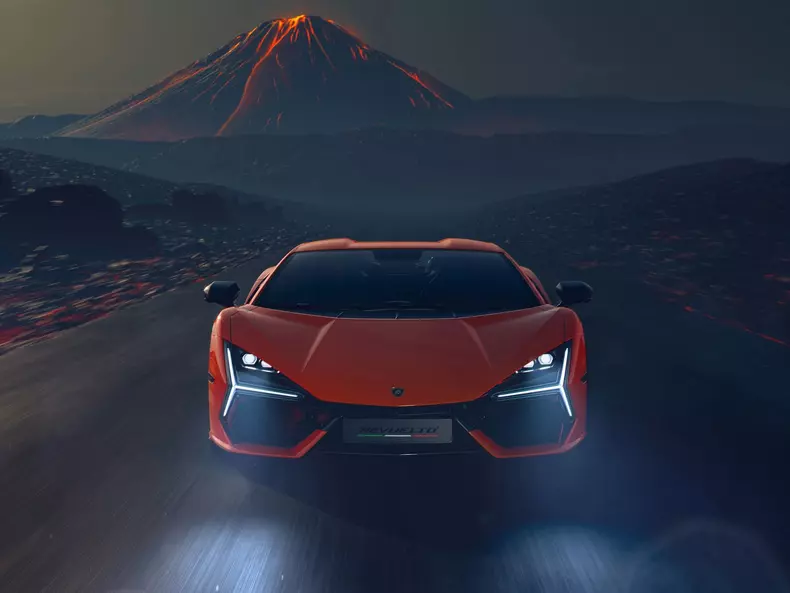 Lamborghini-Revuelto-2024-1600-0c