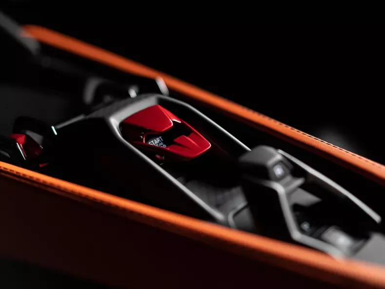 Lamborghini-Revuelto-2024-1600-23