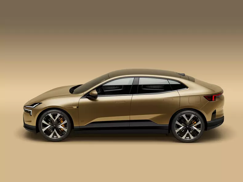 Polestar-4-2024-1600-04