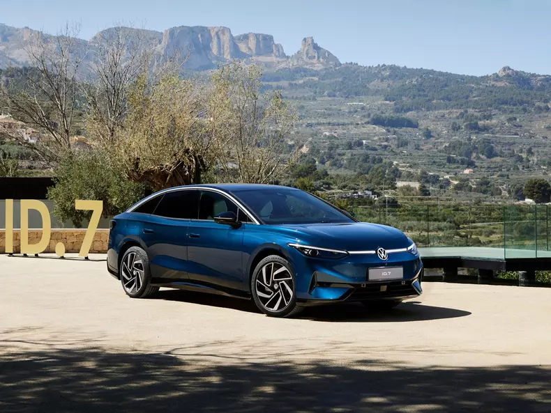 Volkswagen-ID.7-2024-1600-07