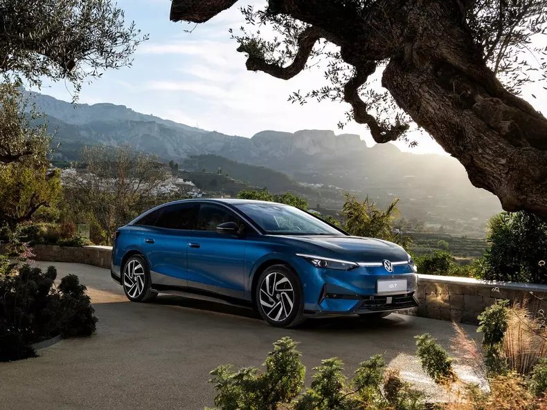 Volkswagen-ID.7-2024-1600-08