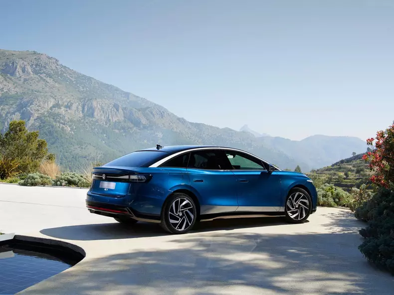 Volkswagen-ID.7-2024-1600-1a