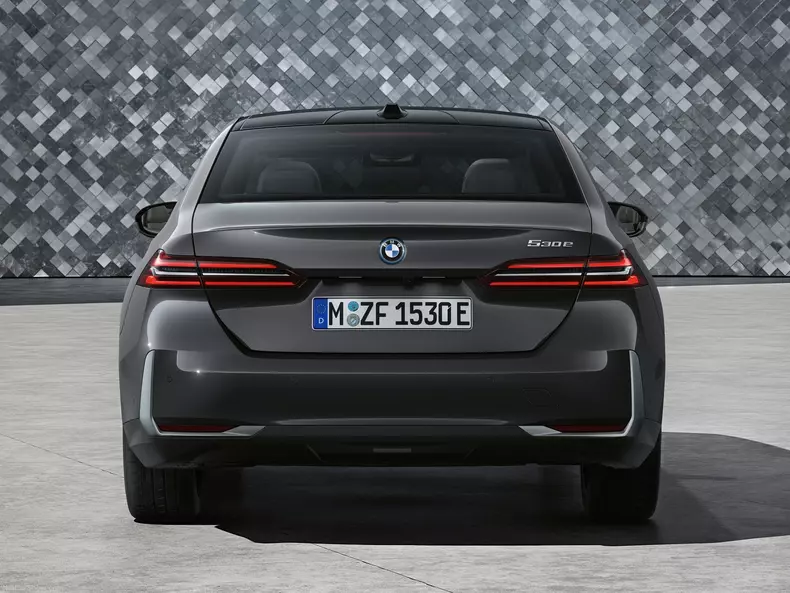 BMW-5-Series-2024-1600-03