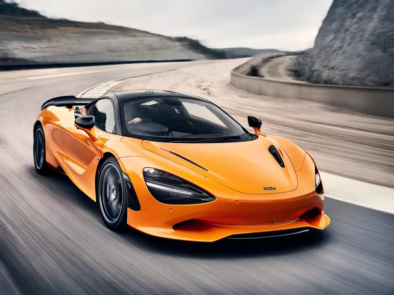 McLaren-750S-2024-1600-04