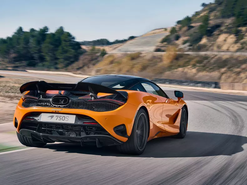 McLaren-750S-2024-1600-12