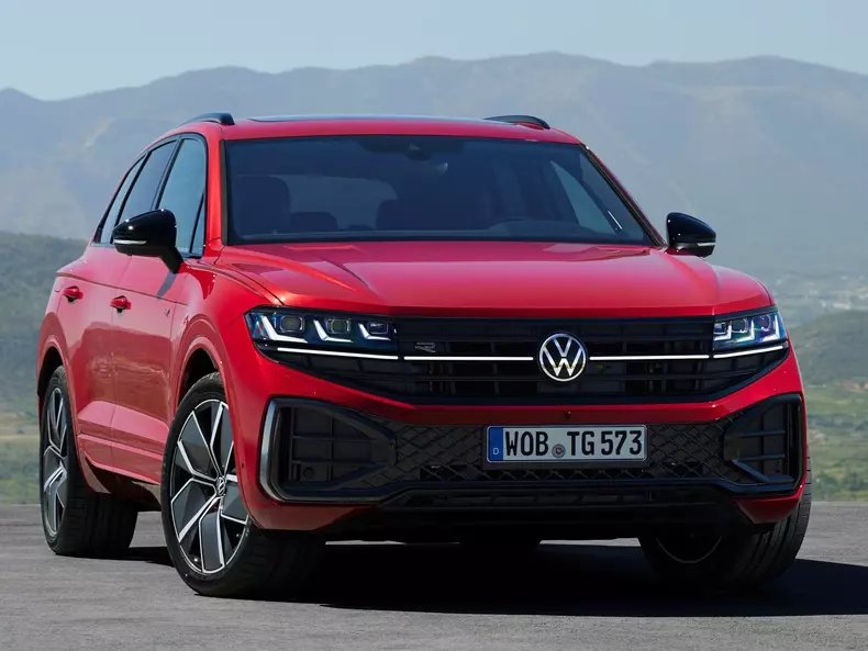 Volkswagen-Touareg-2024-1600-01