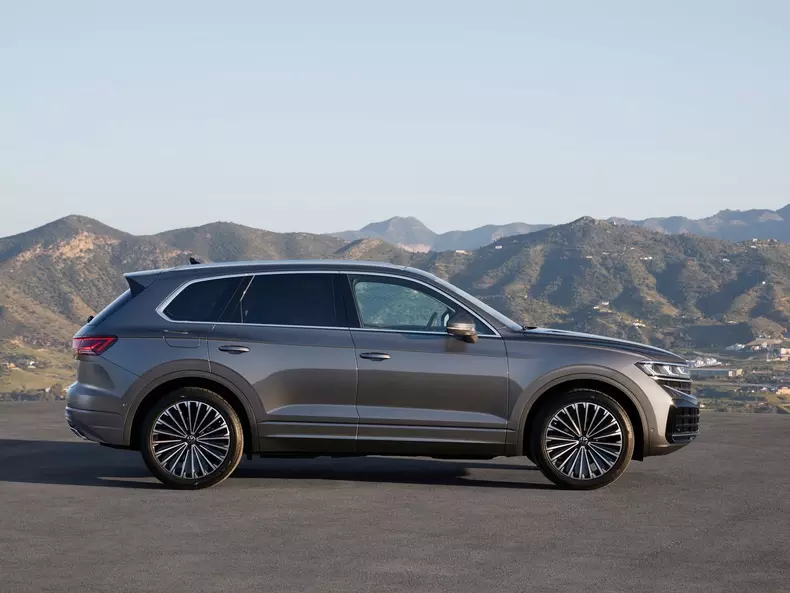 Volkswagen-Touareg-2024-1600-0f