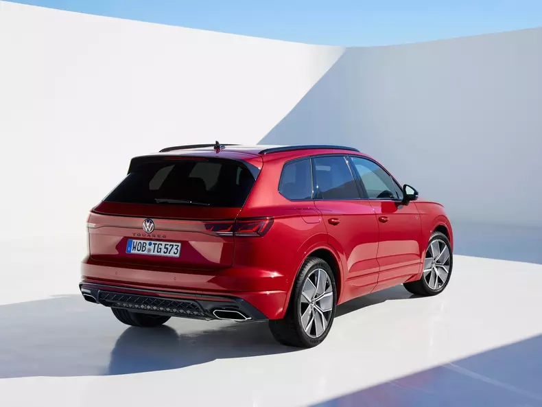 Volkswagen-Touareg-2024-1600-12