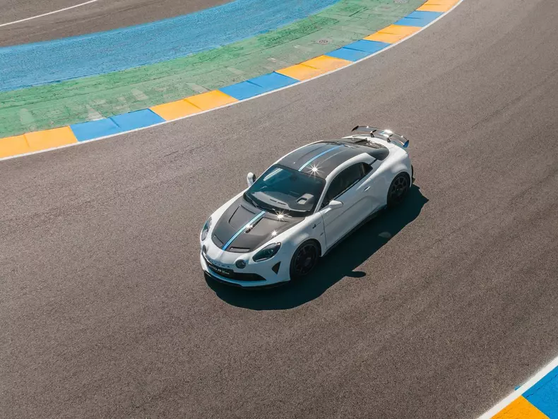 Alpine-A110_R_Le_Mans_Limited_Edition-2023-1600-02