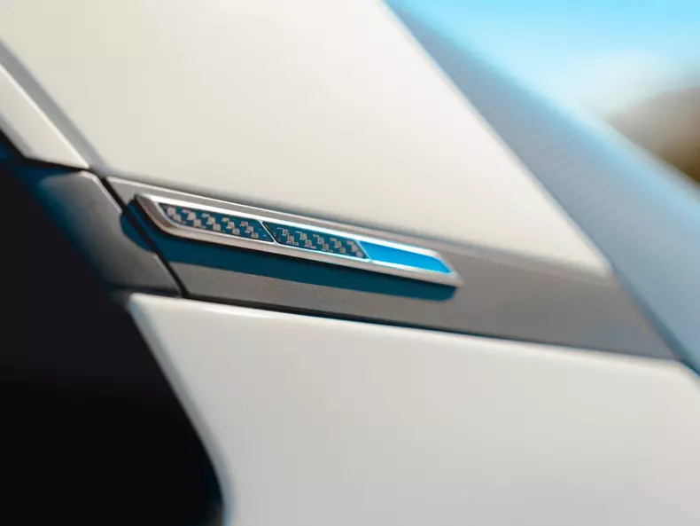 Alpine-A110_R_Le_Mans_Limited_Edition-2023-1600-1b