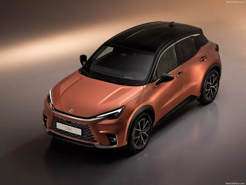 BLexus-LBX-2024-1600-0c