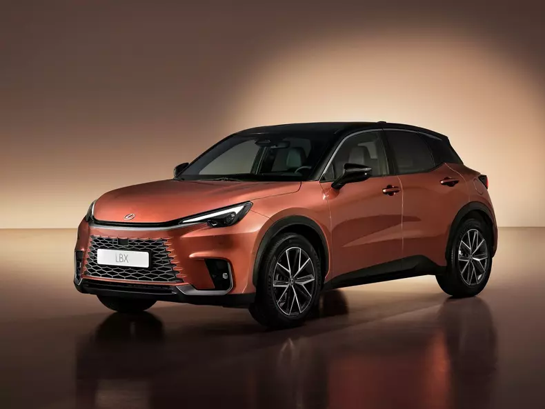 BLexus-LBX-2024-1600-0e