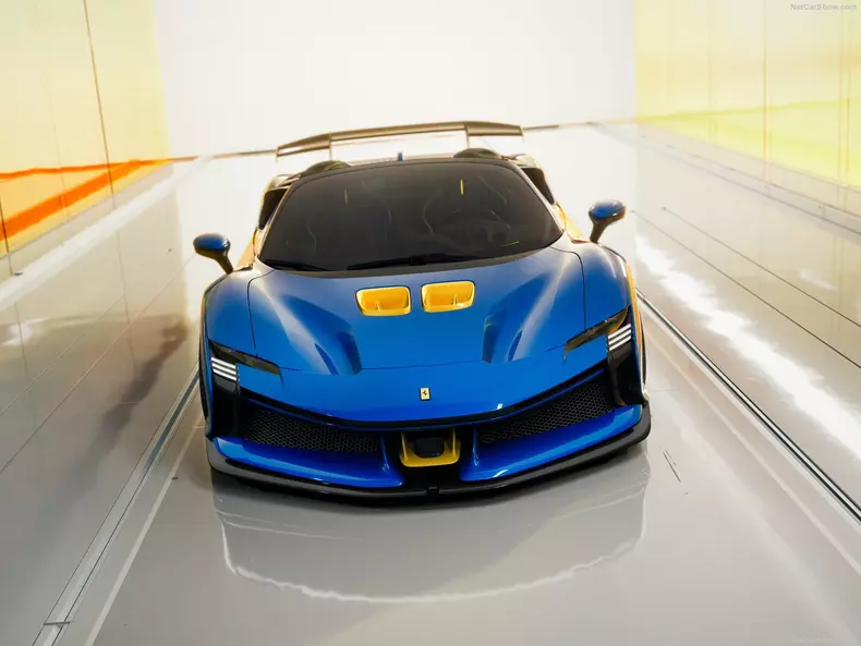 Ferrari-SF90_XX_Spider-2024-1600-05