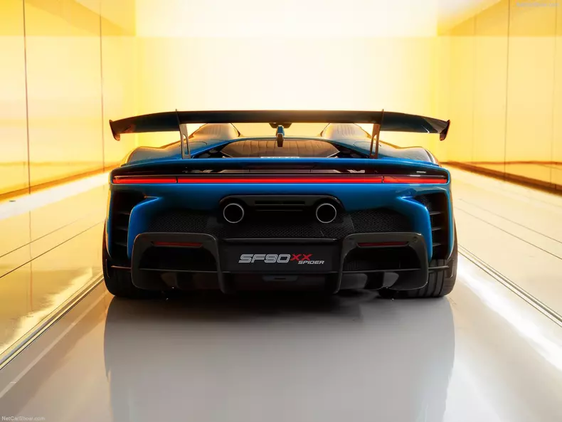 Ferrari-SF90_XX_Spider-2024-1600-06