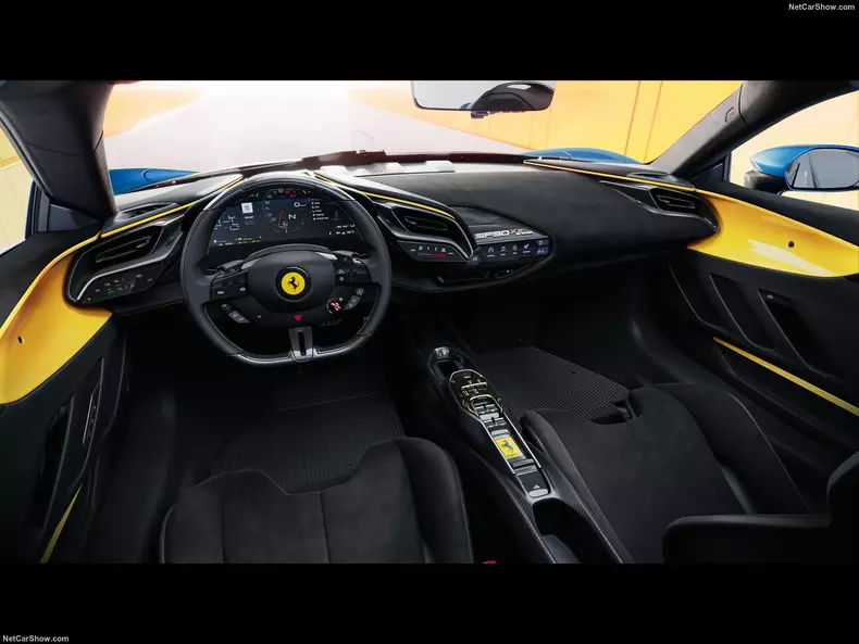 Ferrari-SF90_XX_Spider-2024-1600-09