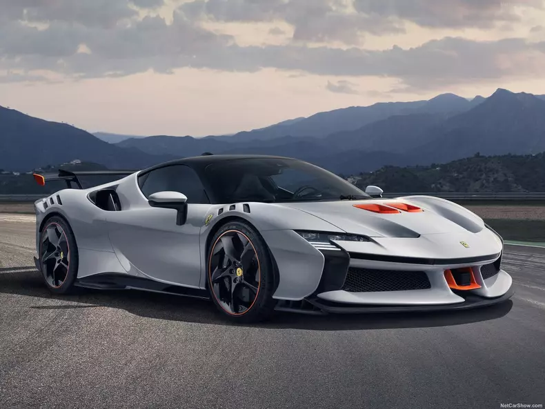 Ferrari-SF90_XX_Stradale-2024-1600-02
