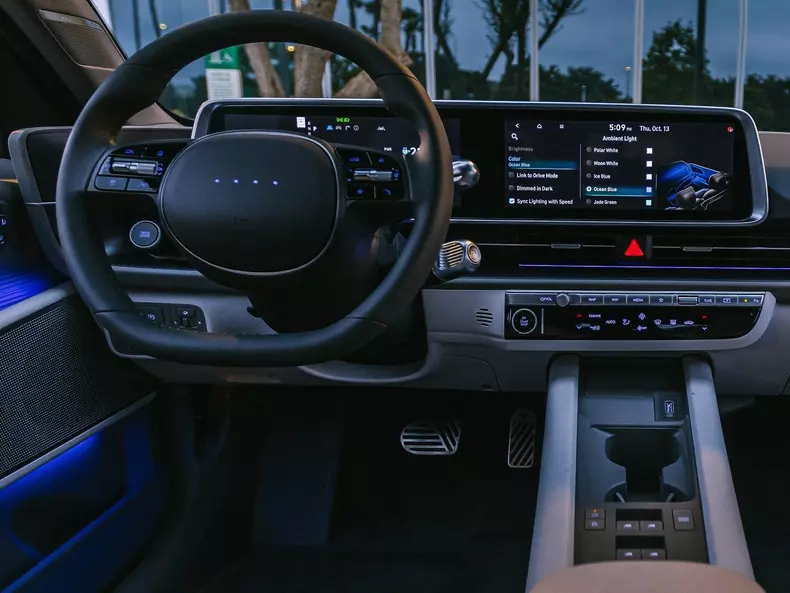 Hyundai-Ioniq_6-2023-1600-78