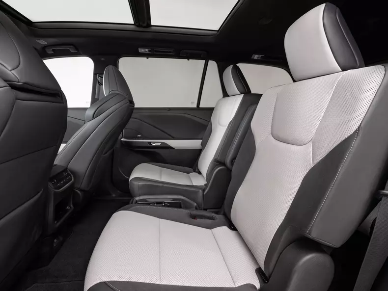 Lexus-TX-2024-1600-0b