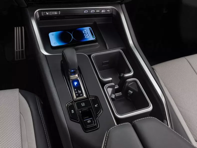 Lexus-TX-2024-1600-0d