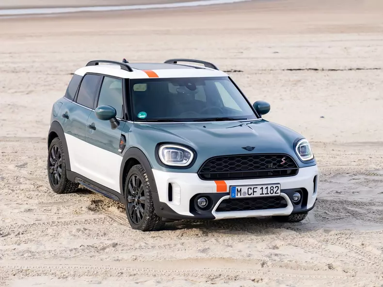 Lini-Countryman_Cooper_S_ALL4_Uncharted_Edition-2023-1600-03