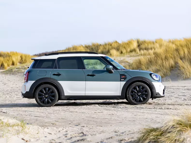 Mini-Countryman_Cooper_S_ALL4_Uncharted_Edition-2023-1600-18
